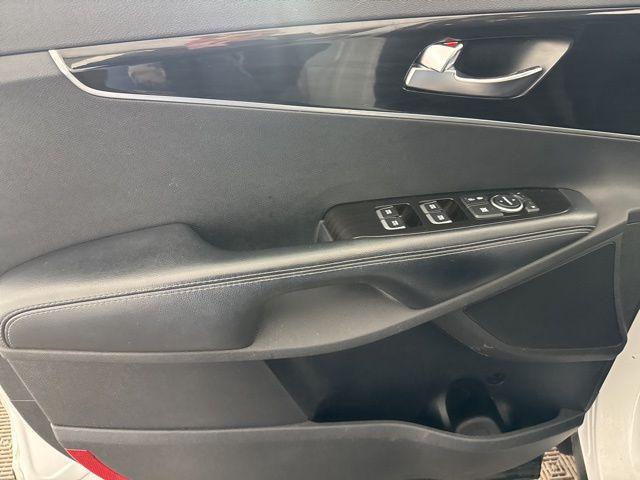 used 2020 Kia Sorento car, priced at $13,896