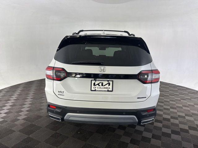 used 2025 Honda Pilot car, priced at $41,699