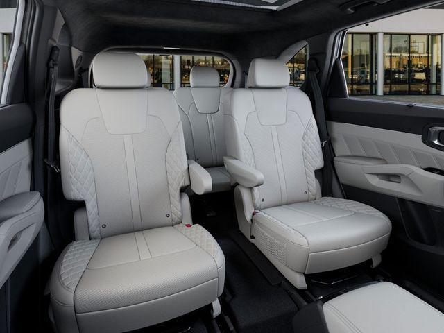 new 2025 Kia Sorento Hybrid car, priced at $43,146