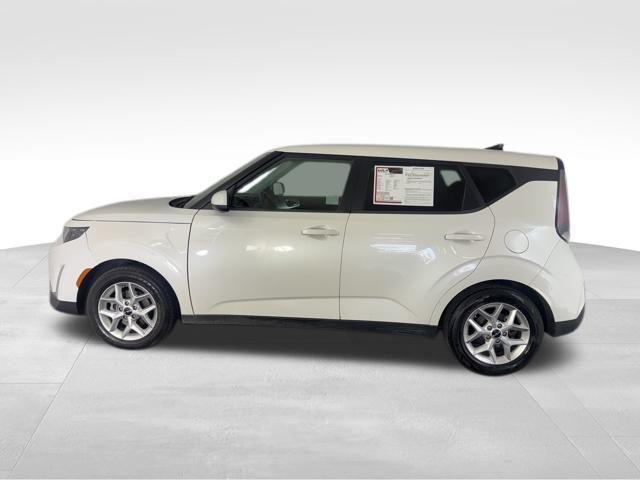 used 2023 Kia Soul car, priced at $16,099