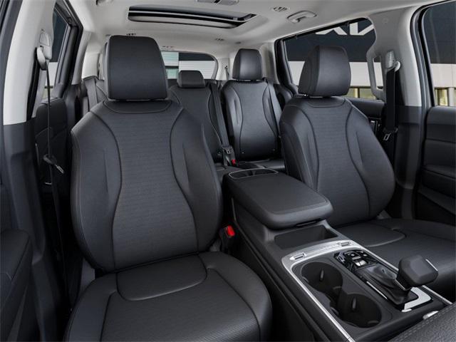 new 2025 Kia Carnival car, priced at $51,256