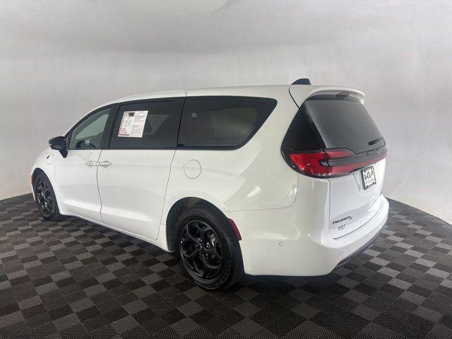 used 2024 Chrysler Pacifica Hybrid car, priced at $30,799