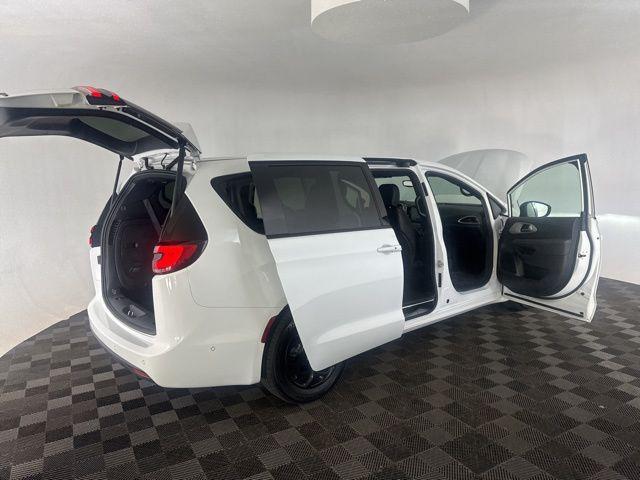 used 2024 Chrysler Pacifica Hybrid car, priced at $30,799