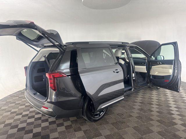used 2025 Kia Carnival car, priced at $48,299