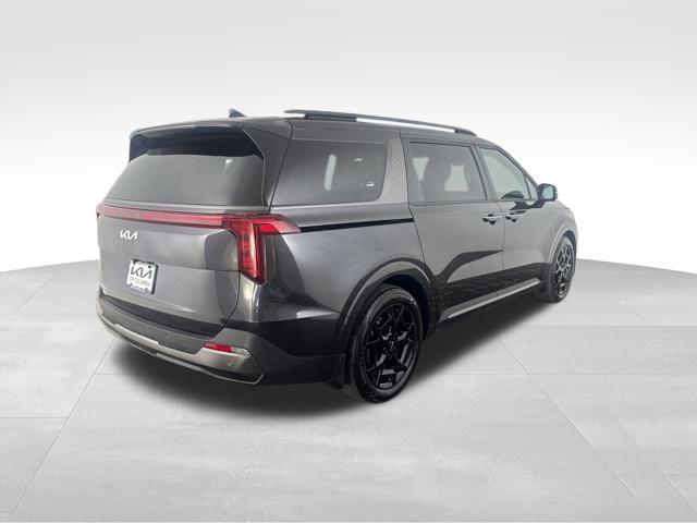 used 2025 Kia Carnival car, priced at $48,299