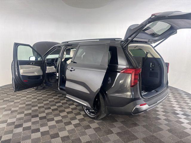 used 2025 Kia Carnival car, priced at $48,299