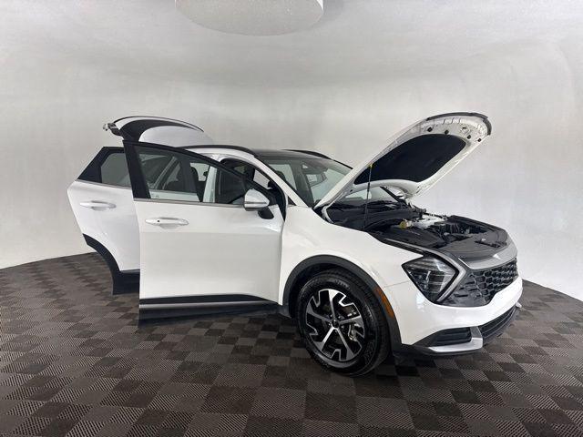 used 2025 Kia Sportage car, priced at $28,212