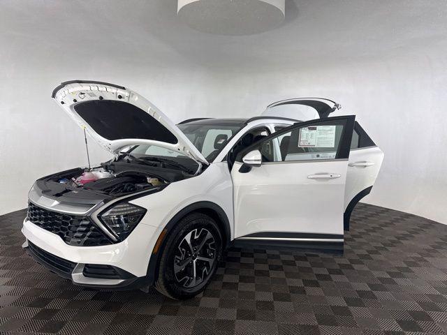 used 2025 Kia Sportage car, priced at $28,212