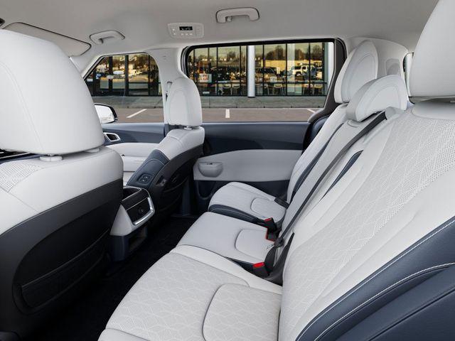 new 2026 Kia Carnival car, priced at $40,036