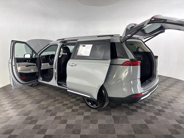 used 2024 Kia Carnival car, priced at $42,639