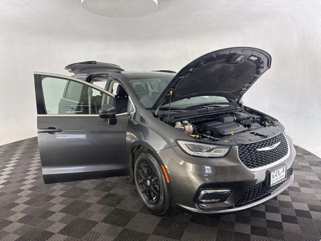 used 2022 Chrysler Pacifica car, priced at $20,215