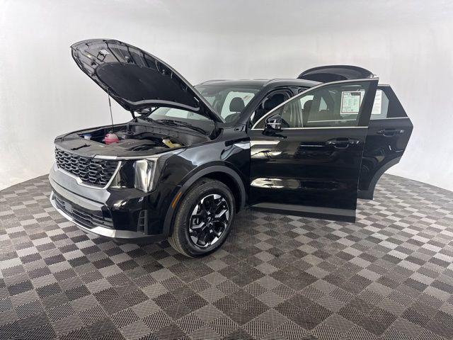 used 2025 Kia Sorento car, priced at $34,999