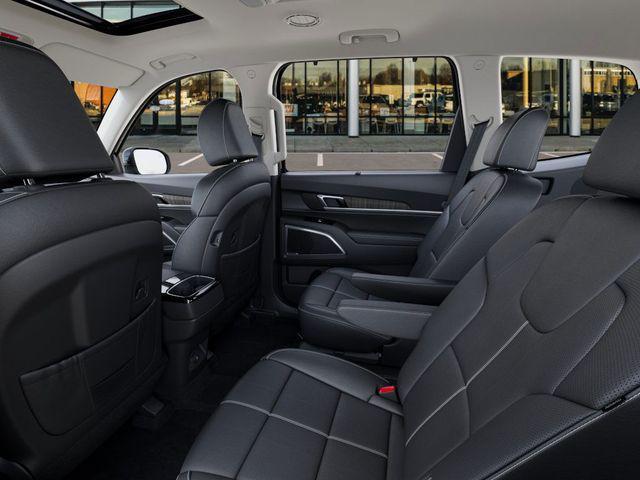 new 2025 Kia Telluride car, priced at $42,704
