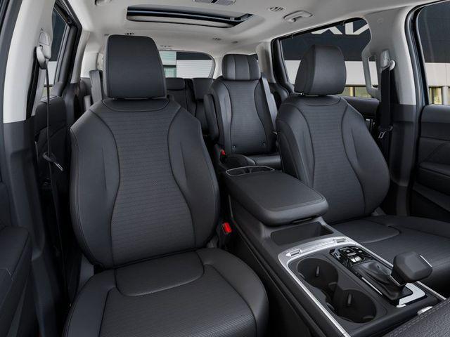 new 2025 Kia Carnival car, priced at $49,117