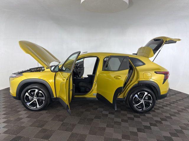 used 2024 Chevrolet Trax car, priced at $20,999