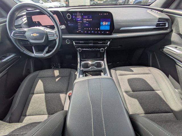 used 2024 Chevrolet Traverse car, priced at $37,794