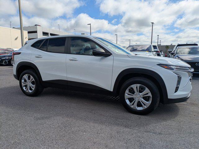 used 2024 Chevrolet Trax car, priced at $19,264