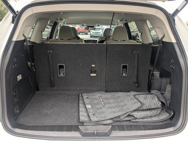 used 2024 Subaru Ascent car, priced at $30,994