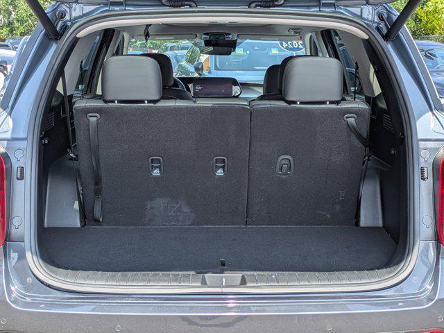 used 2024 Hyundai Palisade car, priced at $34,994