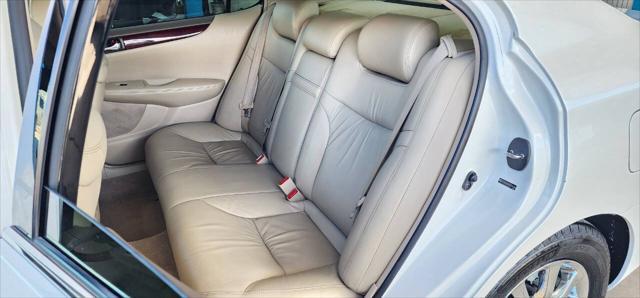 used 2004 Lexus ES 330 car, priced at $8,950