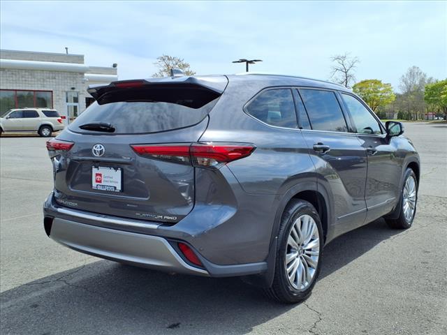 used 2023 Toyota Highlander car, priced at $44,250