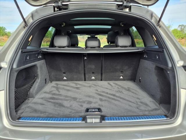 used 2020 Mercedes-Benz GLC 300 car, priced at $25,950