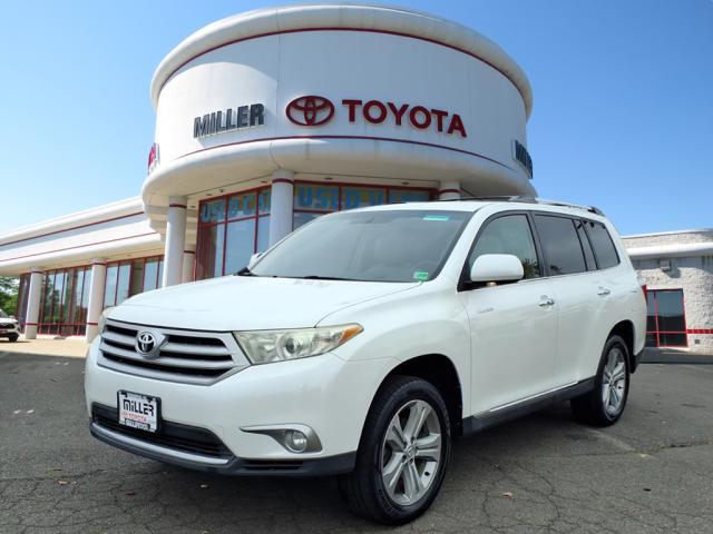used 2013 Toyota Highlander car, priced at $13,750