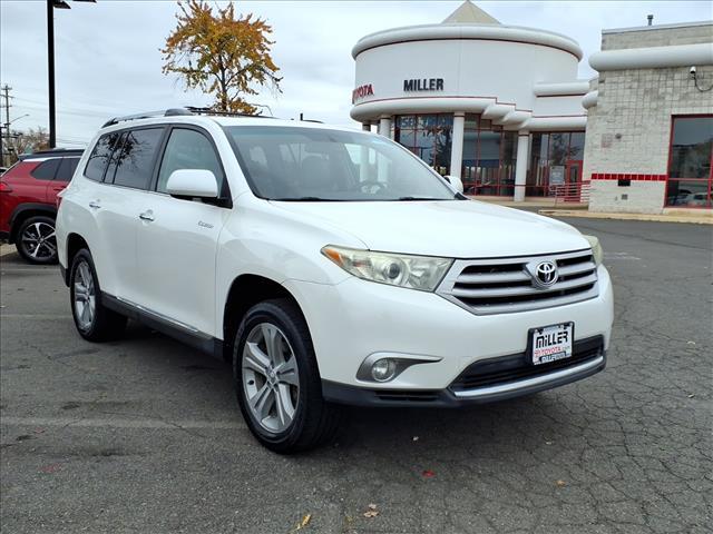 used 2013 Toyota Highlander car, priced at $13,750
