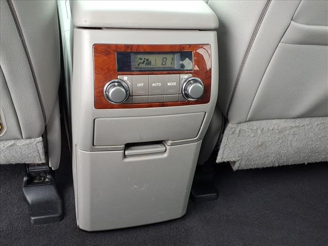 used 2013 Toyota Highlander car, priced at $13,750