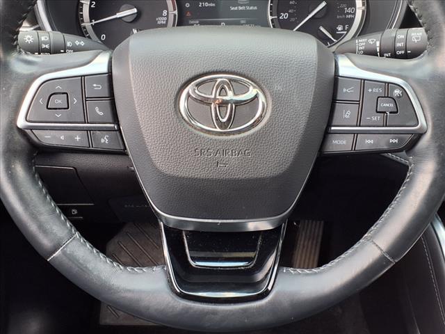 used 2021 Toyota Highlander car, priced at $37,000