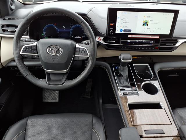 used 2025 Toyota Sienna car, priced at $56,925