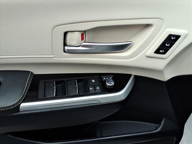 used 2025 Toyota Sienna car, priced at $56,925