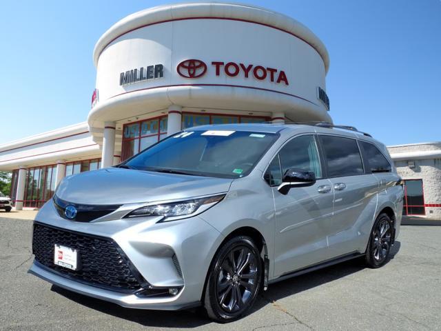 used 2024 Toyota Sienna car, priced at $46,450