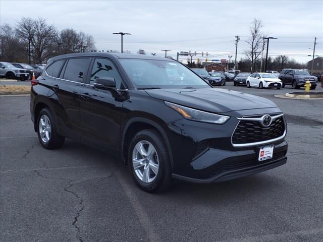 used 2023 Toyota Highlander car, priced at $38,426