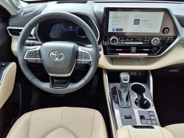 used 2024 Toyota Highlander Hybrid car, priced at $55,450