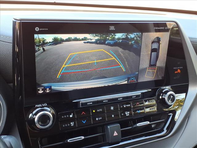 used 2021 Toyota Highlander car, priced at $38,450