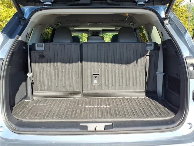 used 2021 Toyota Highlander car, priced at $38,450