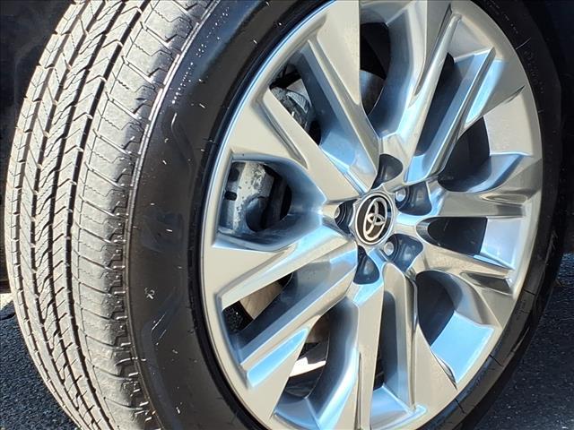 used 2021 Toyota Highlander car, priced at $38,450