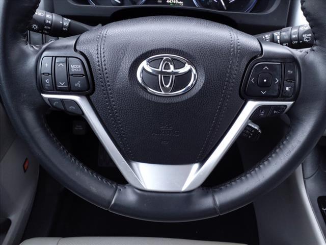 used 2019 Toyota Highlander car, priced at $32,499