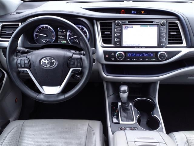 used 2019 Toyota Highlander car, priced at $32,499