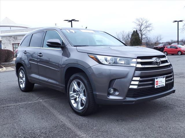 used 2019 Toyota Highlander car, priced at $32,499