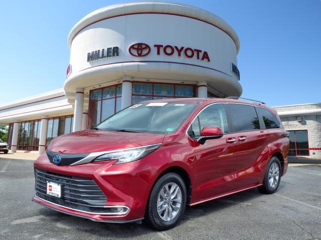 used 2023 Toyota Sienna car, priced at $47,250