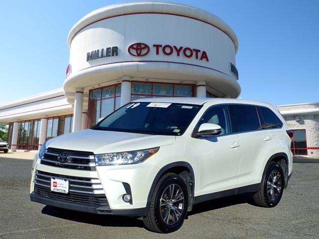 used 2019 Toyota Highlander car, priced at $25,988