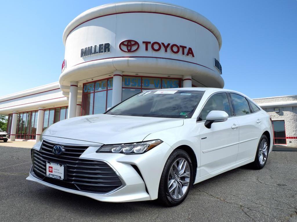 used 2019 Toyota Avalon Hybrid car, priced at $26,500