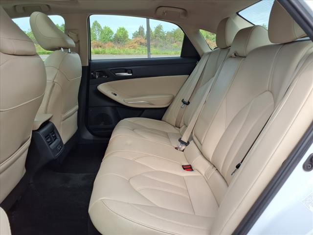 used 2019 Toyota Avalon Hybrid car, priced at $25,975