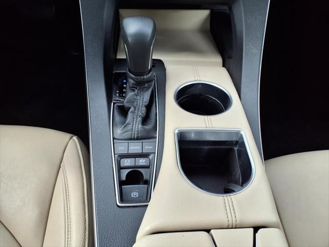used 2019 Toyota Avalon Hybrid car, priced at $26,500