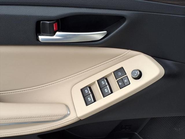 used 2019 Toyota Avalon Hybrid car, priced at $26,500