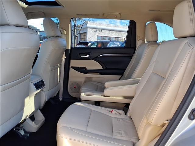 used 2015 Toyota Highlander car, priced at $16,975