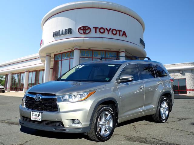used 2015 Toyota Highlander car, priced at $16,975