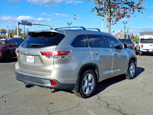 used 2015 Toyota Highlander car, priced at $16,975